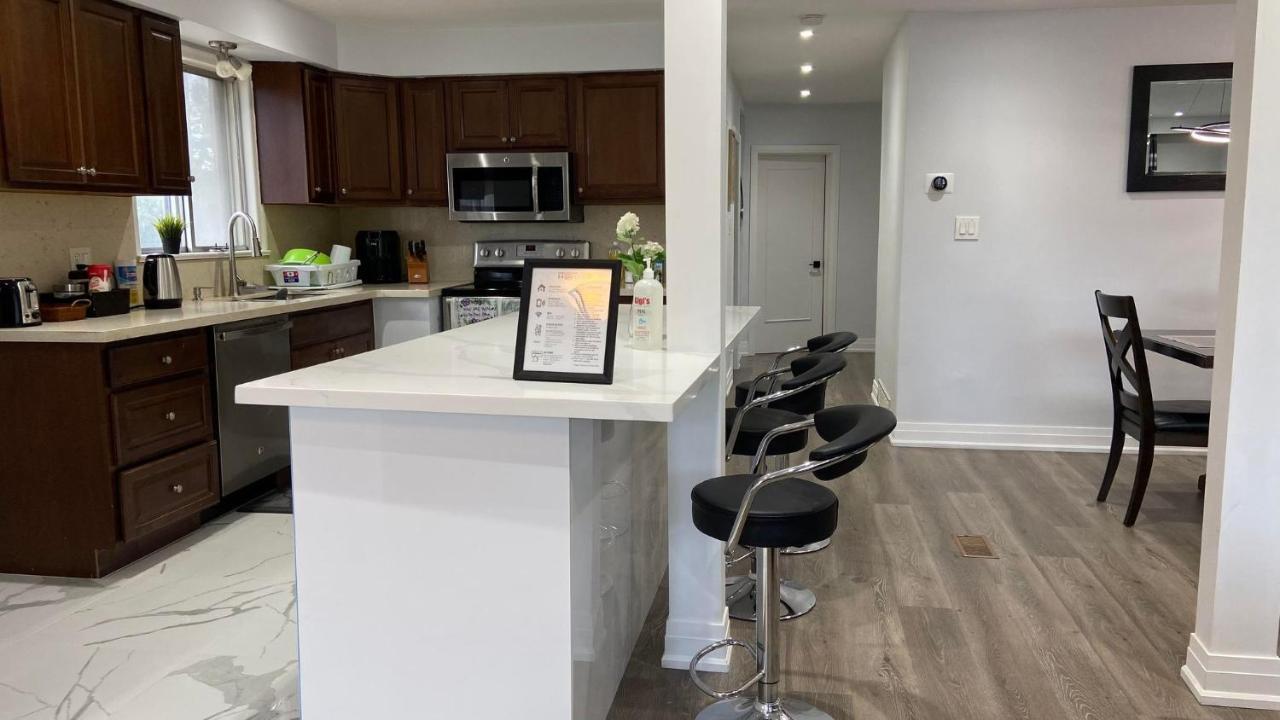 Spectacular 3 Bedroom 2 Wr House - Close To Airport Toronto Exterior foto